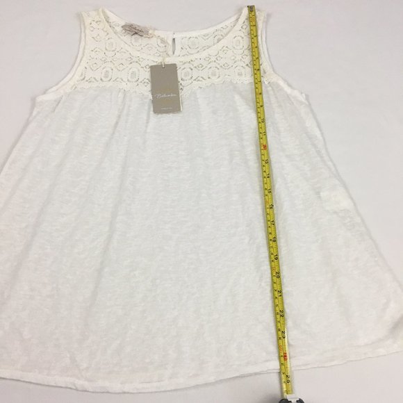 Bellambra Sleeveless Lace Top - Picture 11 of 11